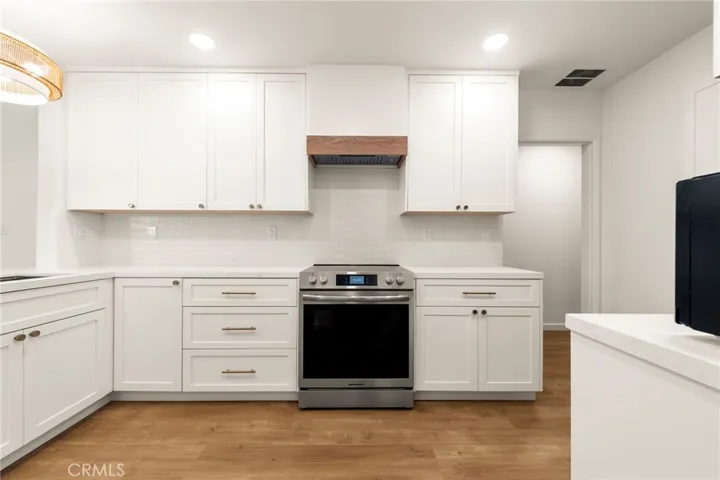 3940 Lees Avenue, Long Beach, California 90808