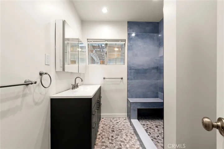3940 Lees Avenue, Long Beach, California 90808