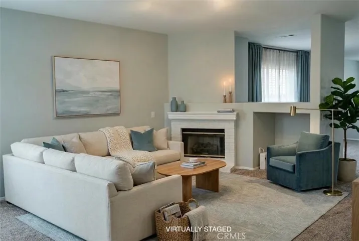 6061 La Costa, Fontana, California 92336