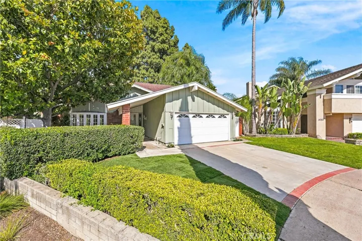 14752 Branbury, Tustin, California 92780