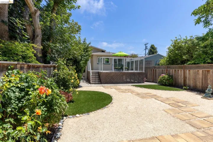 2214 Curtis St, Berkeley, California 94702