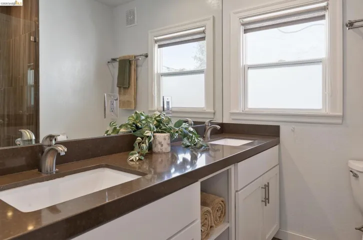 2214 Curtis St, Berkeley, California 94702