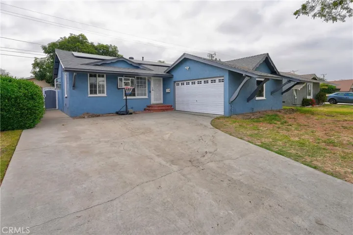 20734 Hawaiian, Lakewood, California 90715