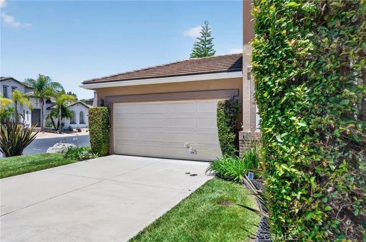 2332 Douglaston, Escondido, California 92026