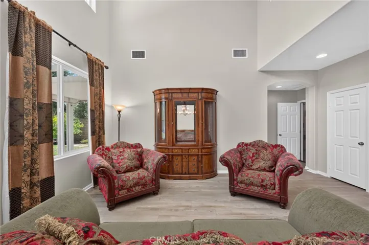 2332 Douglaston, Escondido, California 92026