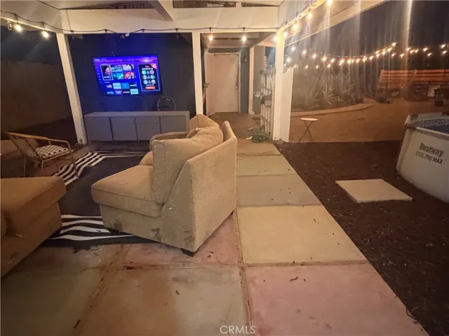 10623 4th, Hesperia, California 92345