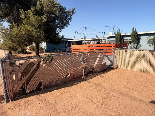 10623 4th, Hesperia, California 92345