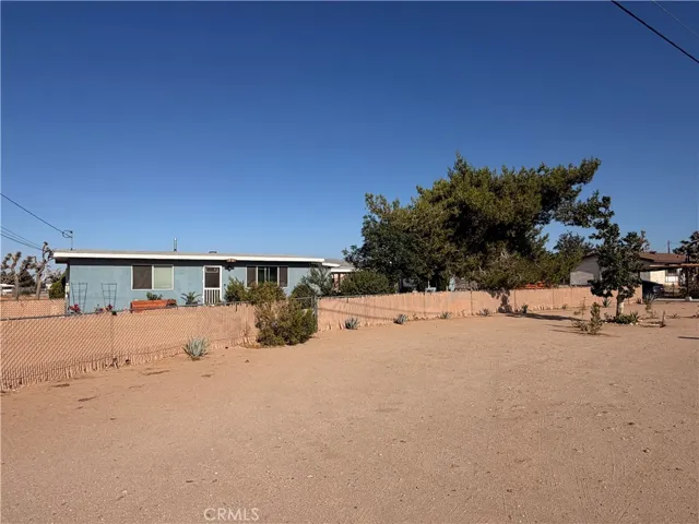 10623 4th, Hesperia, California 92345