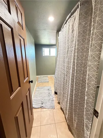 10623 4th, Hesperia, California 92345