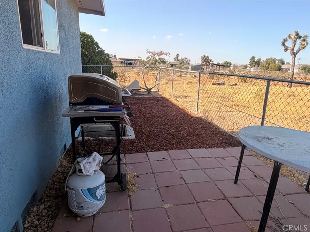 10623 4th, Hesperia, California 92345
