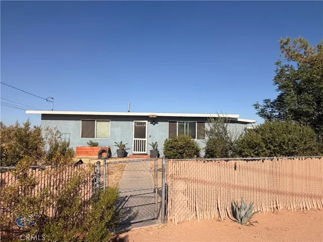 10623 4th, Hesperia, California 92345