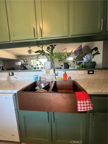 10623 4th, Hesperia, California 92345