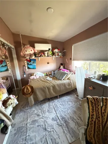 10623 4th, Hesperia, California 92345