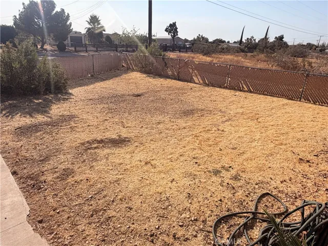 10623 4th, Hesperia, California 92345