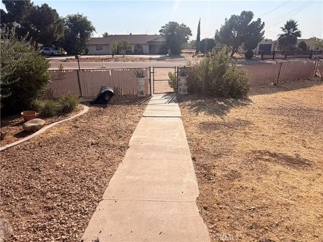 10623 4th, Hesperia, California 92345
