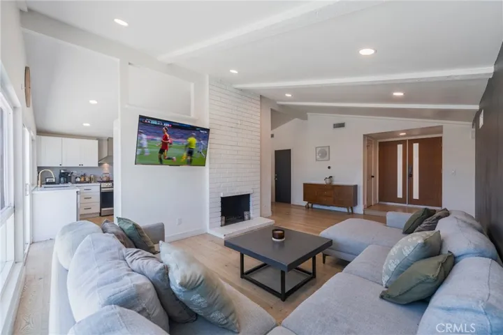 19202 Hickory, Huntington Beach, California 92646