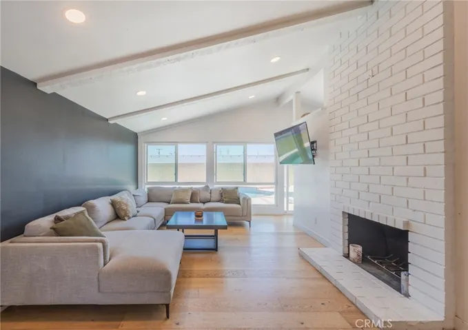 19202 Hickory, Huntington Beach, California 92646
