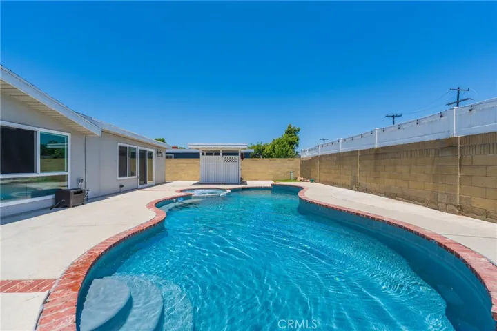 19202 Hickory, Huntington Beach, California 92646