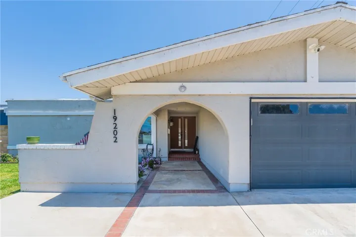 19202 Hickory, Huntington Beach, California 92646