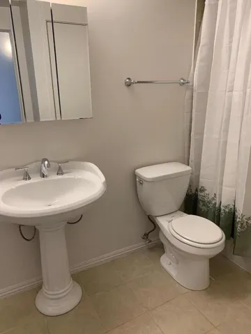 323 Monte Vista Avenue 203, Oakland, California 94611