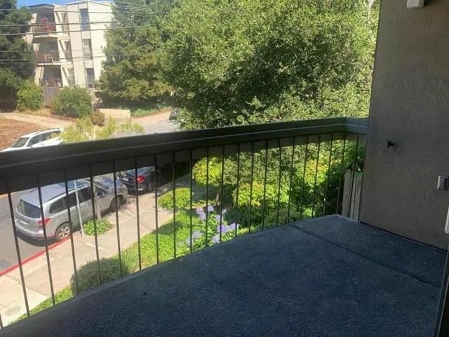 323 Monte Vista Avenue 203, Oakland, California 94611