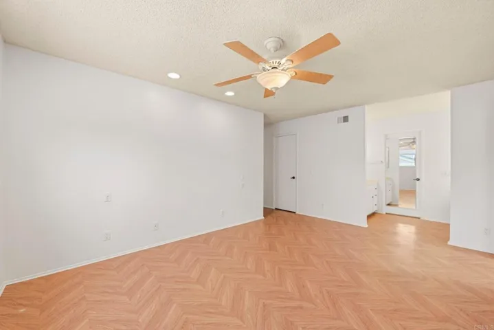601 Cerro Street, Encinitas, California 92024