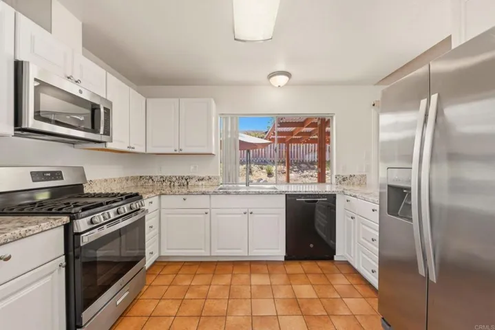 601 Cerro Street, Encinitas, California 92024