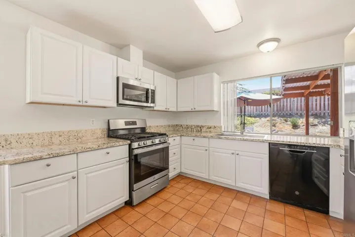 601 Cerro Street, Encinitas, California 92024
