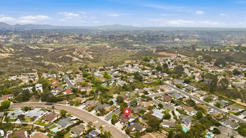 601 Cerro Street, Encinitas, California 92024