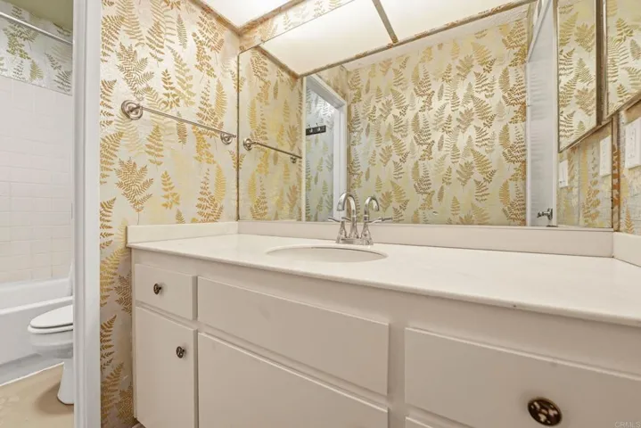 601 Cerro Street, Encinitas, California 92024