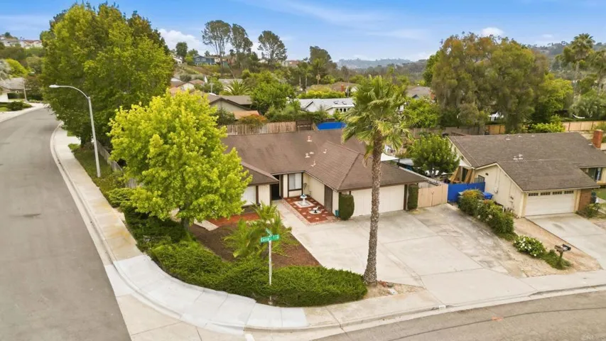 601 Cerro Street, Encinitas, California 92024