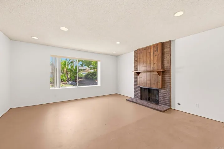 601 Cerro Street, Encinitas, California 92024