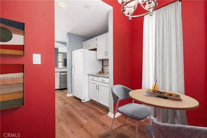 Virtually staged dining nook