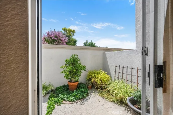 10 Agostino, Irvine, California 92614