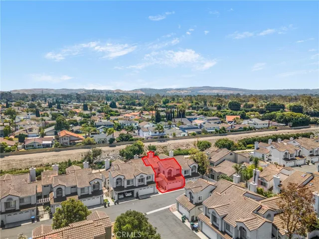10 Agostino, Irvine, California 92614