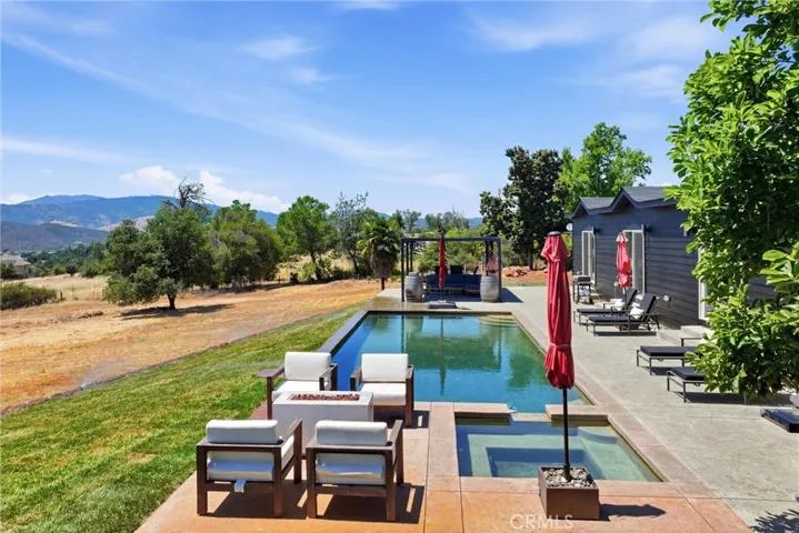 20011 Honey Hill, Hidden Valley Lake, California 95467