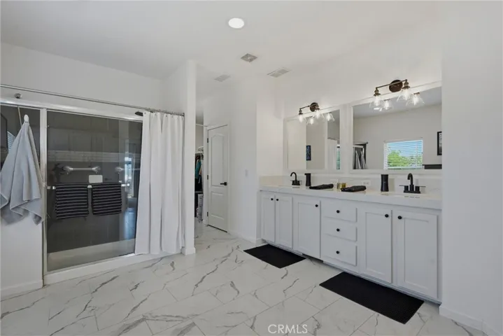20011 Honey Hill, Hidden Valley Lake, California 95467