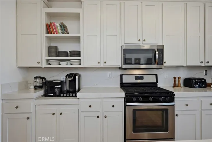 20011 Honey Hill, Hidden Valley Lake, California 95467
