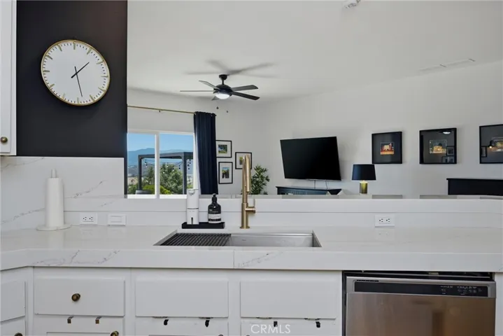 20011 Honey Hill, Hidden Valley Lake, California 95467