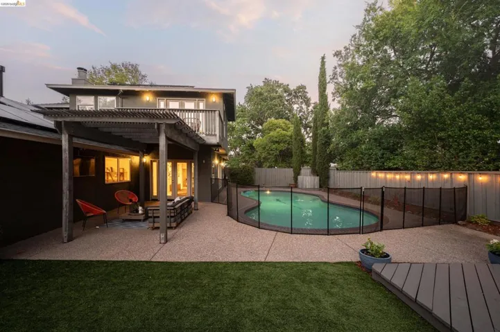 255 Evelyn Dr, Pleasant Hill, California 94523