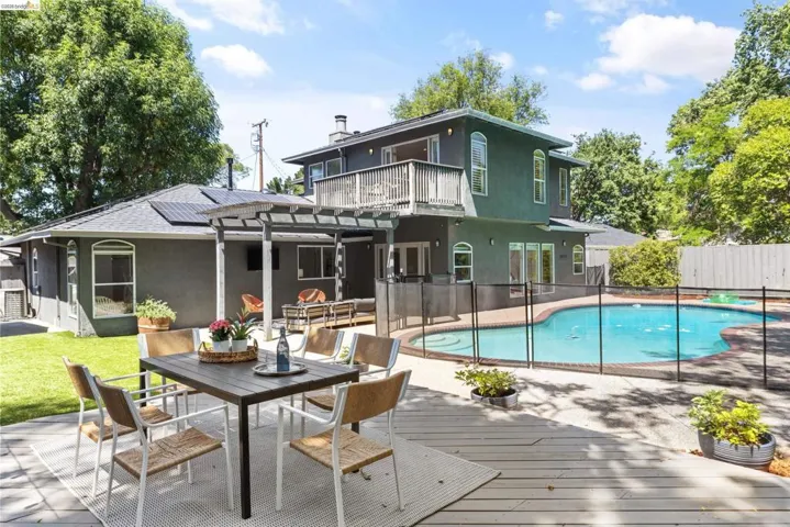 255 Evelyn Dr, Pleasant Hill, California 94523