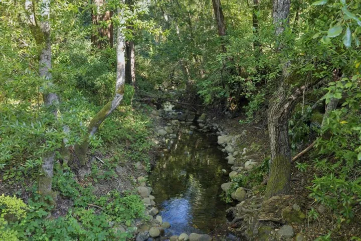 6790 Redwood Retreat Road, Gilroy, California 95020