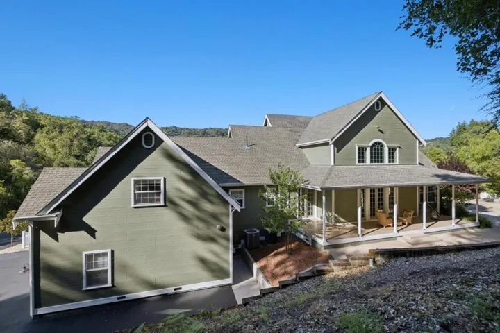 6790 Redwood Retreat Road, Gilroy, California 95020