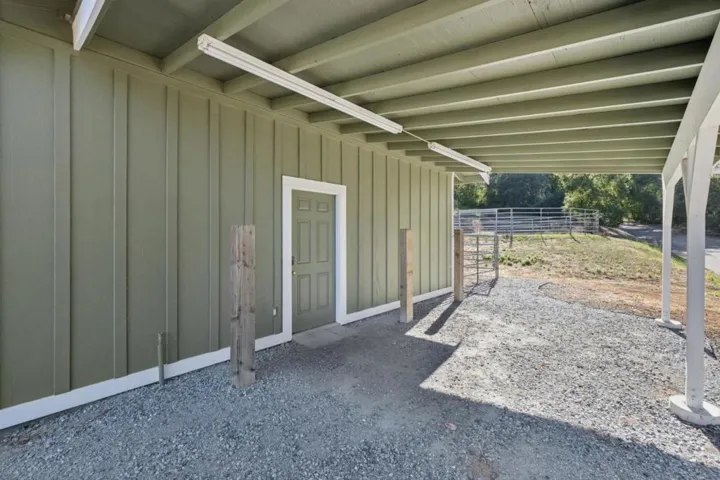 6790 Redwood Retreat Road, Gilroy, California 95020