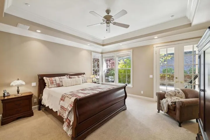 6790 Redwood Retreat Road, Gilroy, California 95020