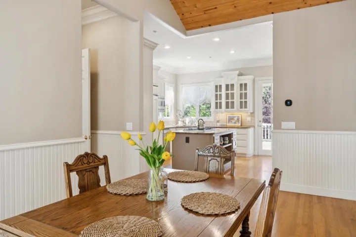 6790 Redwood Retreat Road, Gilroy, California 95020