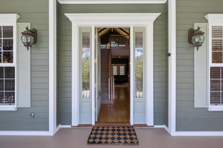 6790 Redwood Retreat Road, Gilroy, California 95020