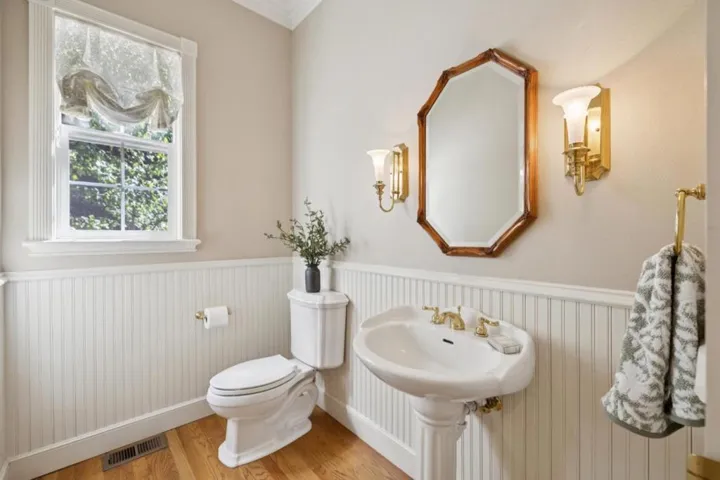 6790 Redwood Retreat Road, Gilroy, California 95020