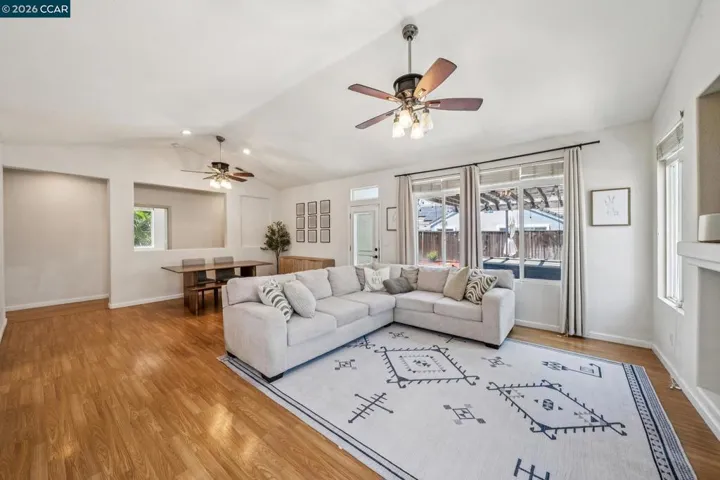 1336 Steinbeck Dr, Pittsburg, California 94565