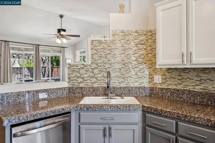 1336 Steinbeck Dr, Pittsburg, California 94565